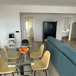 Piso Con Vistas A La Playa De Riazor Ла-Корунья